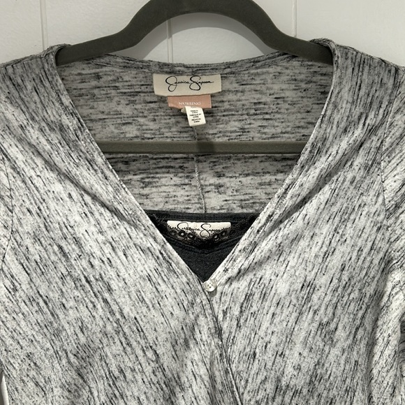 Jessica Simpson maternity and nursing set - Picture 2 of 12